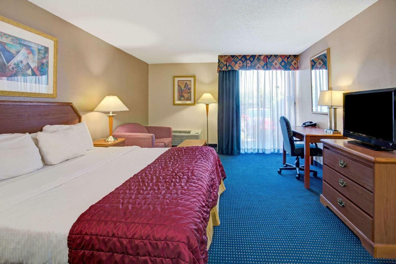 Garnet Inn & Suites Orlando Dış mekan fotoğraf
