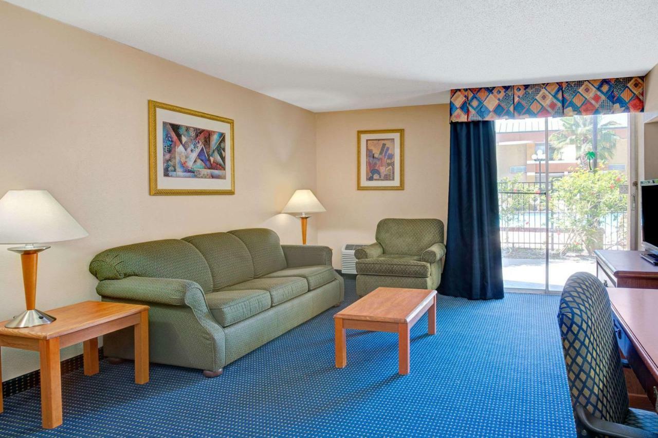 Garnet Inn & Suites Orlando Dış mekan fotoğraf
